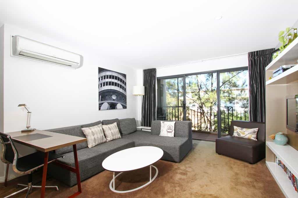 Accommodate Canberra 1