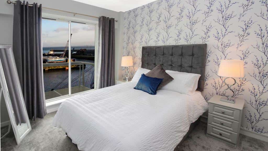 Designer Waterfront 3