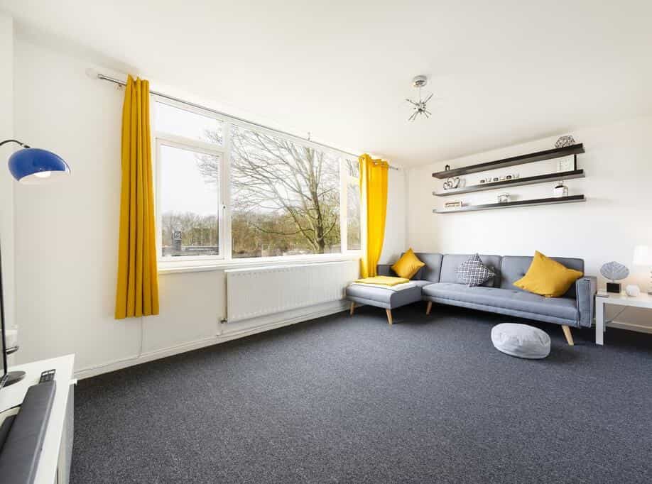 3 Bed City Centre House FREE PARKING