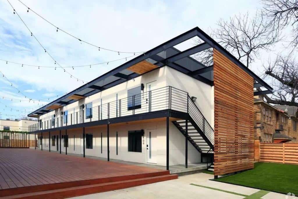 The Majestic Gateway of Silvana/ Dallas