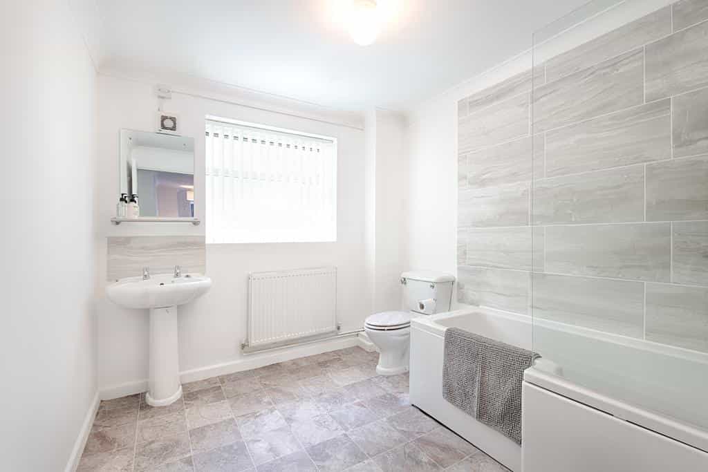 Fantastic Location 4