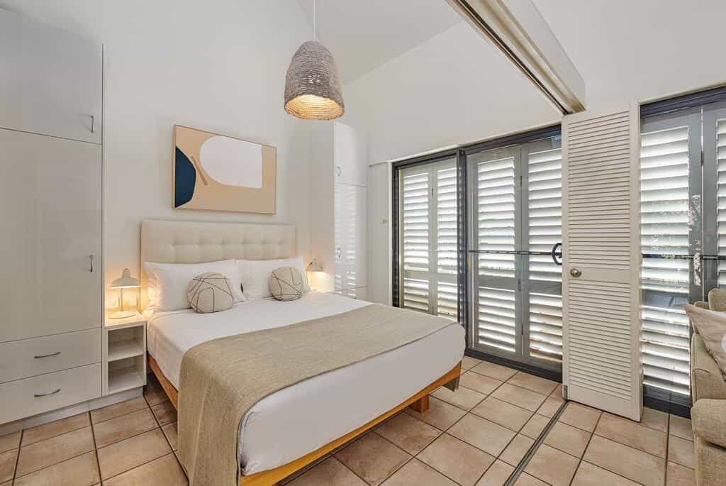 Julians Apartments 1