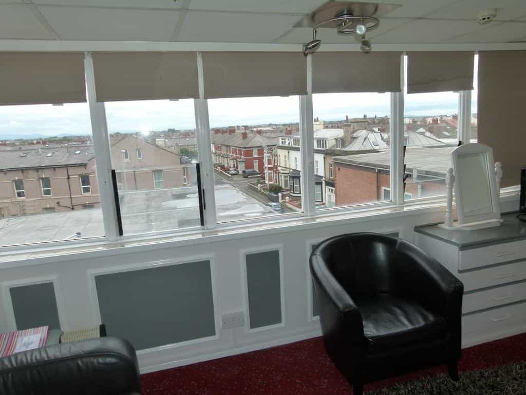 Lancaster Apartments 6