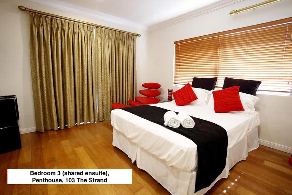 Lighthouse Apartments 5