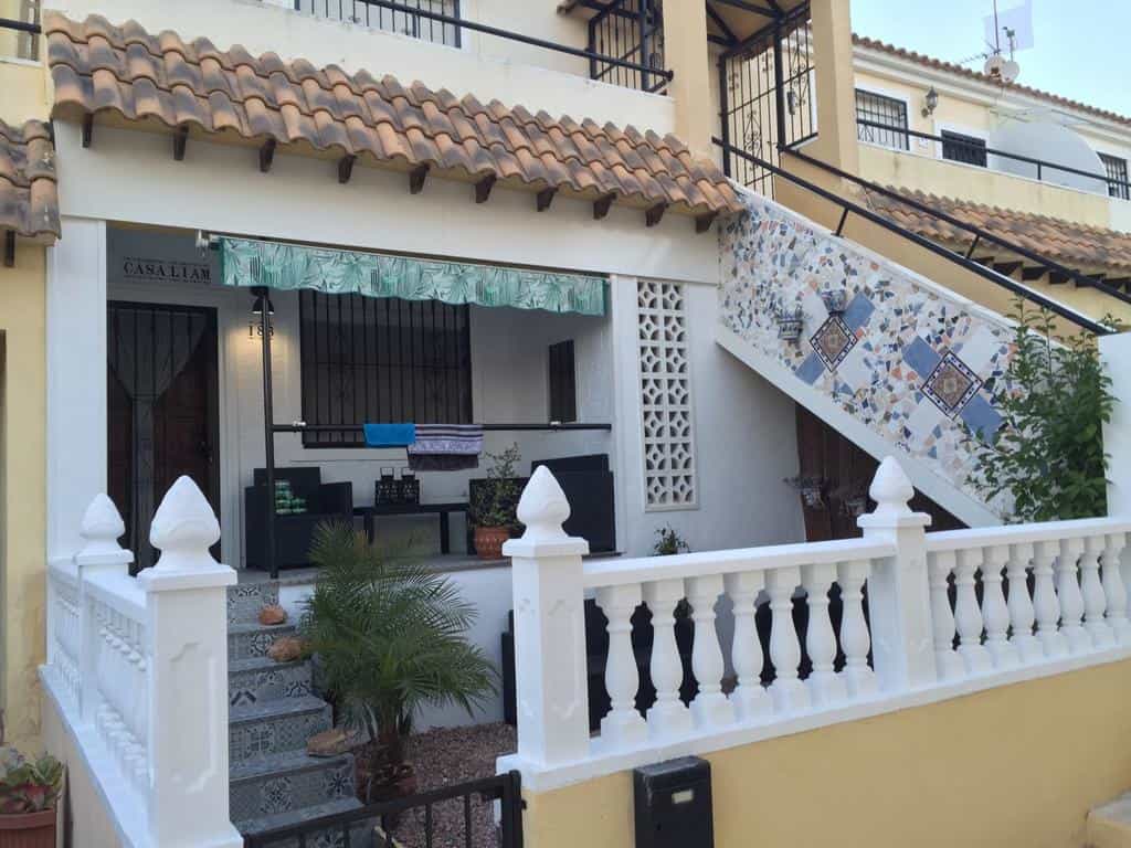 Holidayhome Villamartin 1