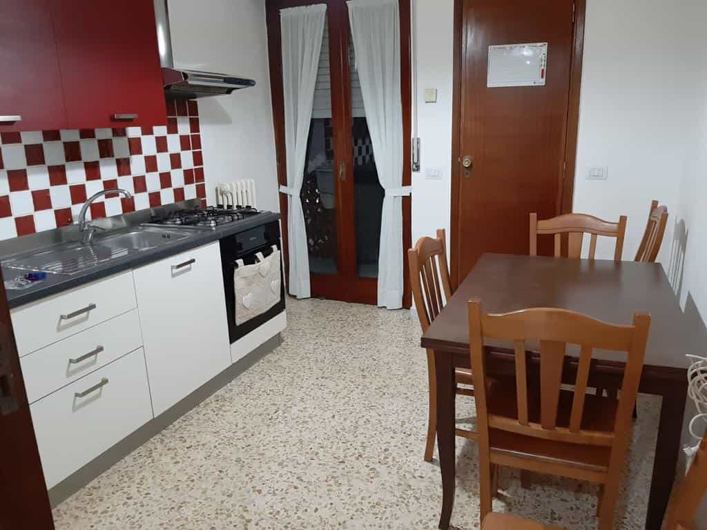 Appartamento Lecce 5