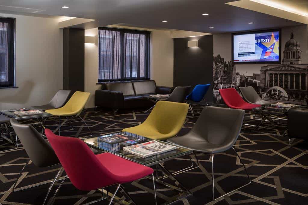 Roomzzz Nottingham 6