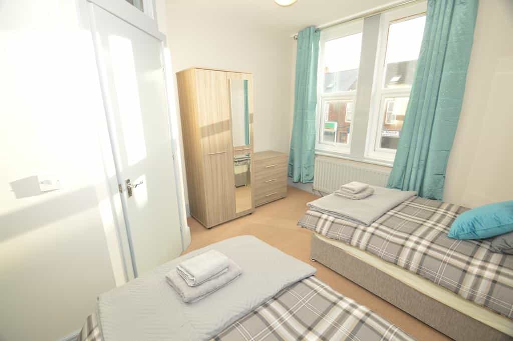 Westminster Apartment 2